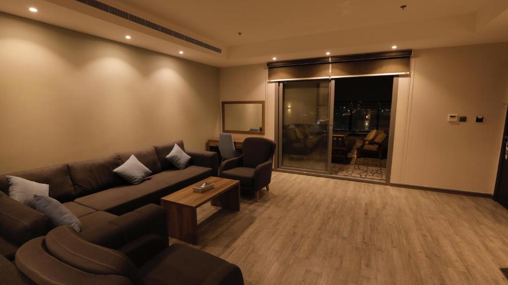 ستاي ان السلامه Stay Inn Suites - Royal Suite With Terrace