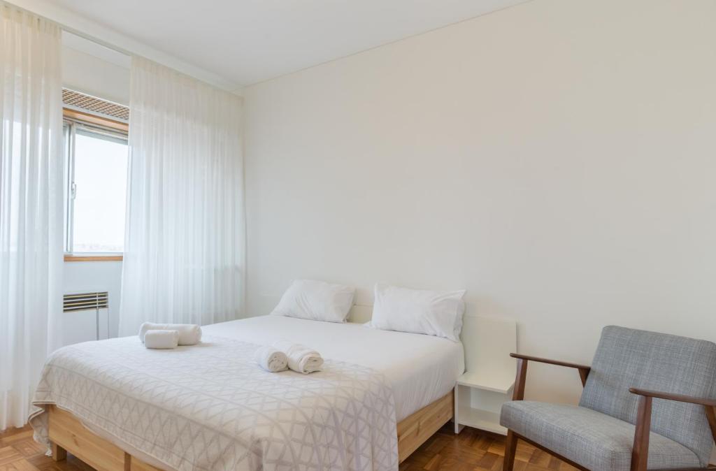 BEST - Trindade Tower - Apartment With Balcony