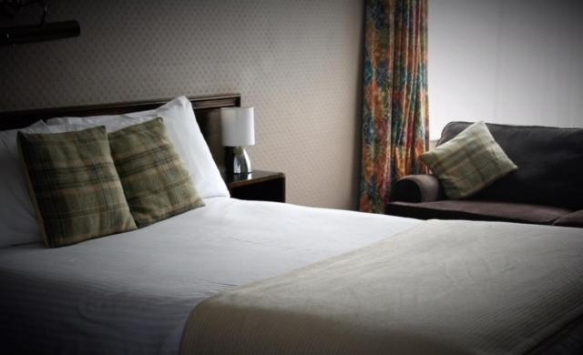 Fox & Hound Hotel - 