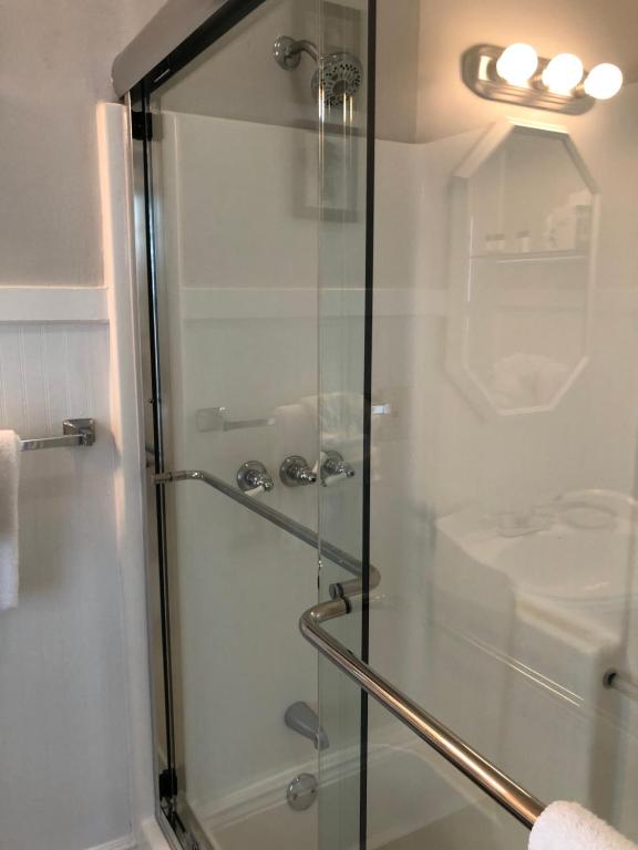 L'Habitation Guesthouse- Adult Exclusive - Dubbele Koningin Kamer