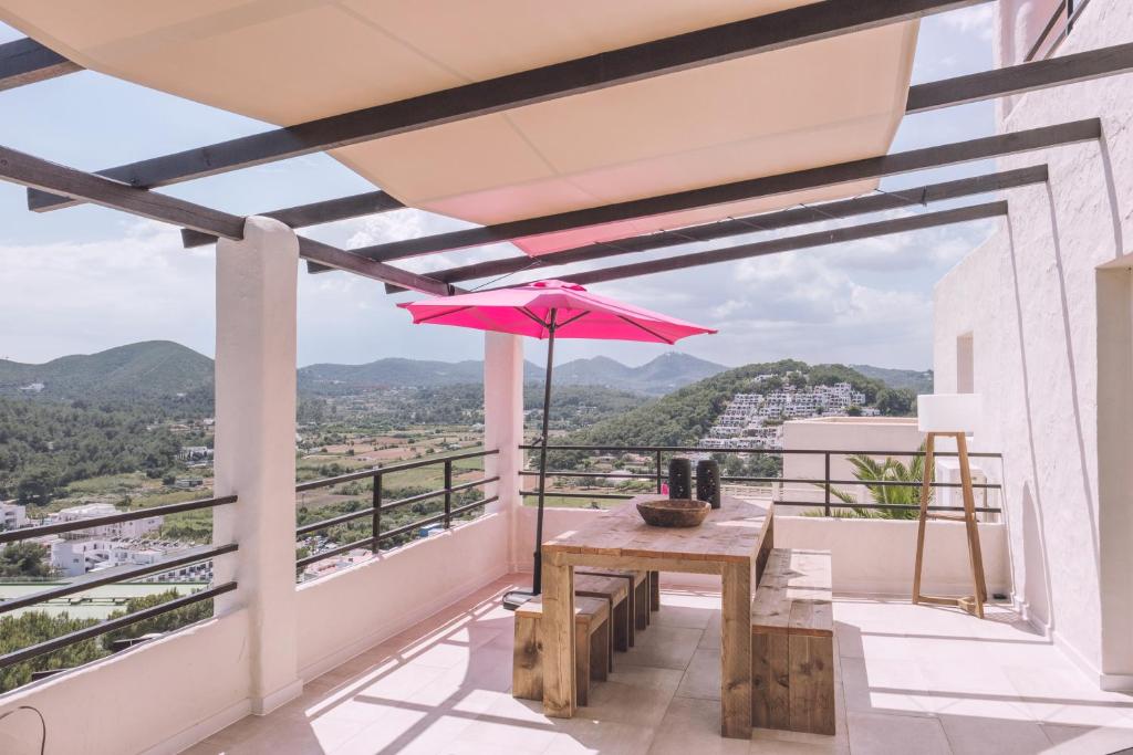 Booking.com: Apartamentos Catharina Maria , Cala Llonga ...
