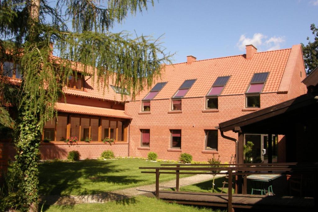 Vonkajšia záhrada v ubytovaní Hotel Belfer