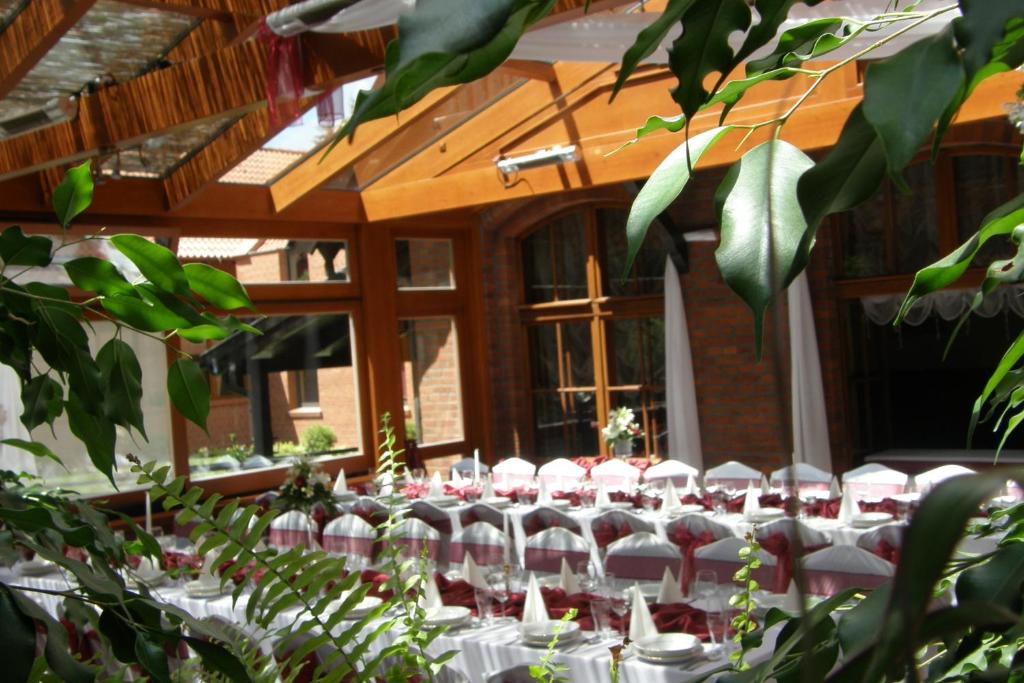Vonkajšia záhrada v ubytovaní Hotel Belfer