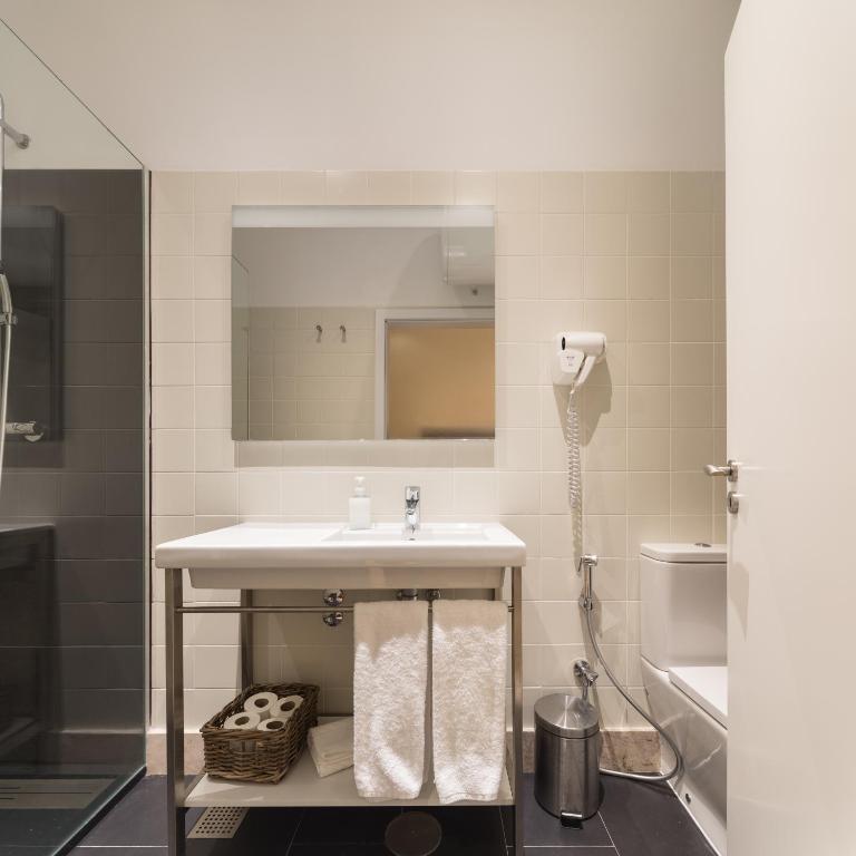 The Visionaire Apartments - 10