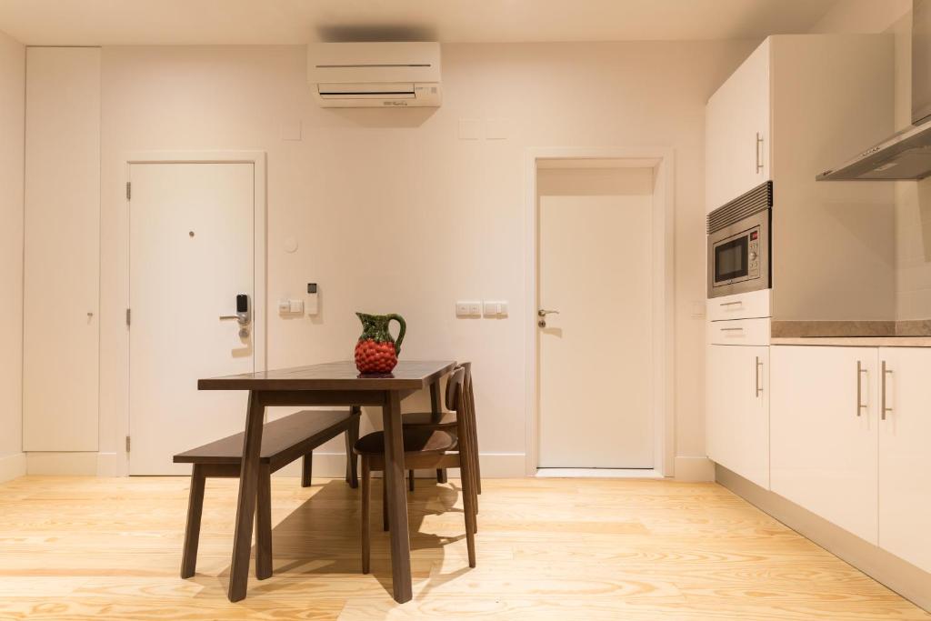 The Visionaire Apartments - 7