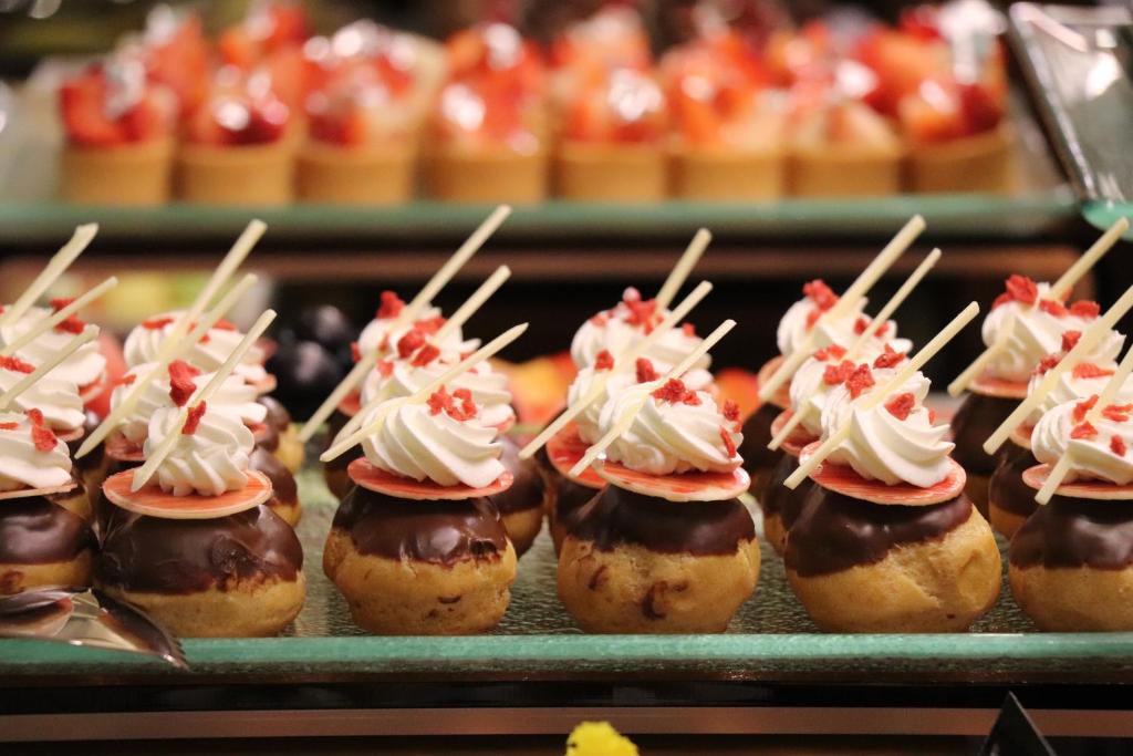 Pearl Rotana Capital Centre - Resim 40