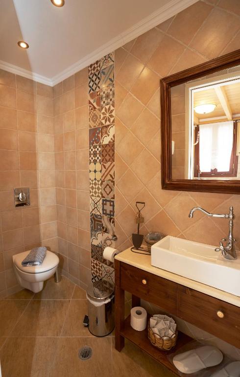 Kaminos Boutique Hotel - 12