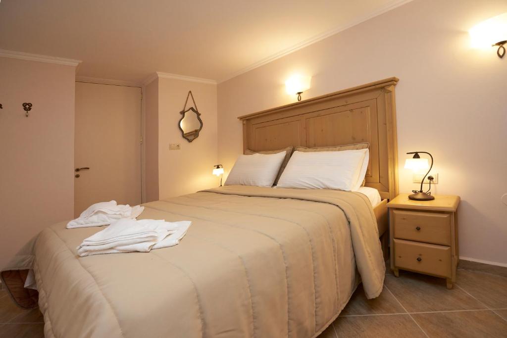 Kaminos Boutique Hotel - 13