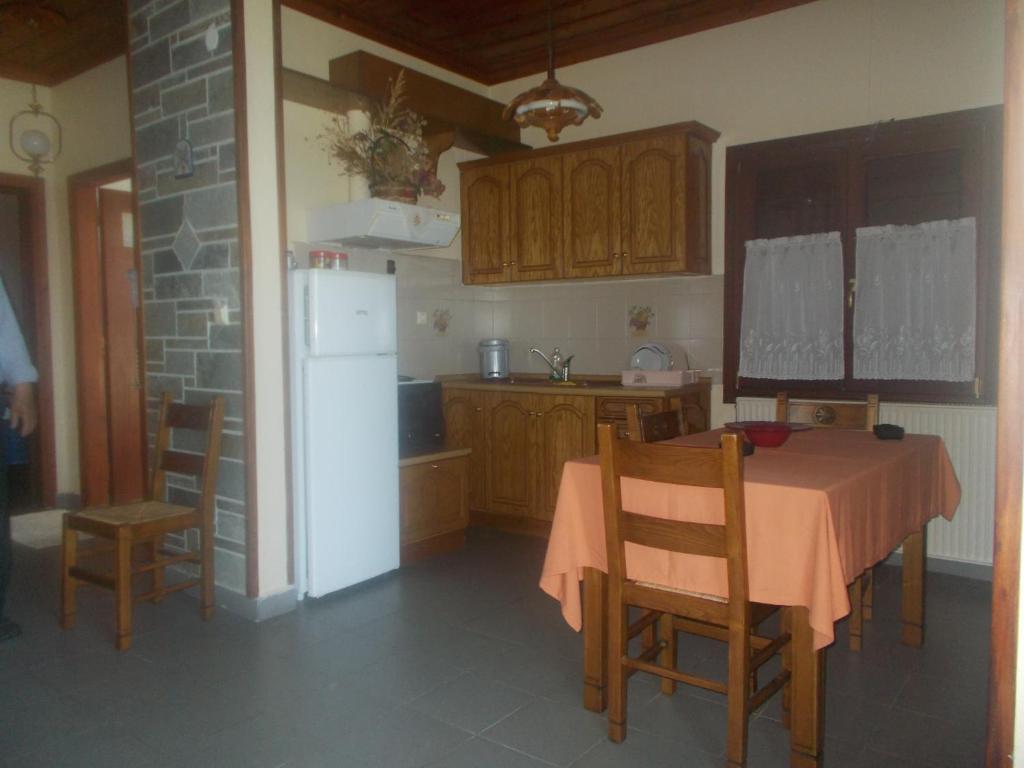 Kuchyň nebo kuchyňský kout v ubytování Archontiko Iatridis