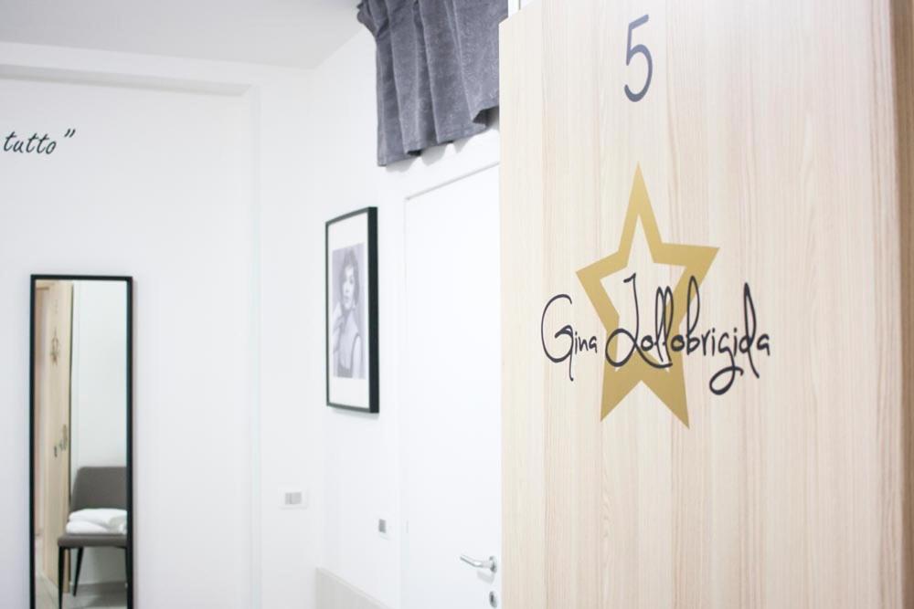 TIBUR STAR Guest House tanúsítványa, márkajelzése vagy díja