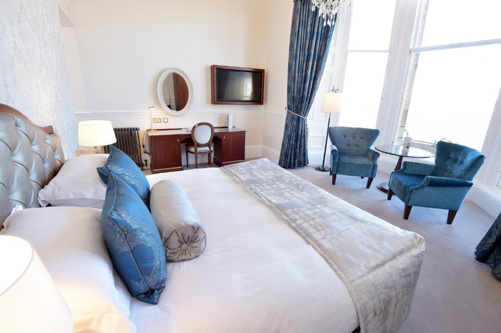 The Bonham - Resim 24