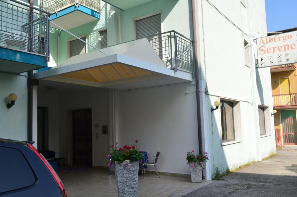 Budova, kde se hotel nachází