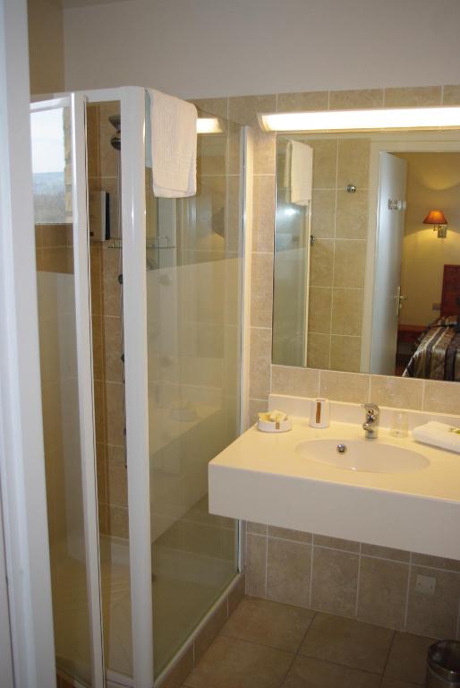 Hôtel et Restaurant Logis Le Mas de Mon Père - Special Offer - Double Or Twin Room