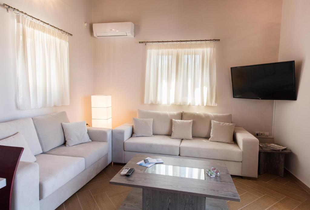 Posezení v ubytování Lefkogea Villas & Apartments
