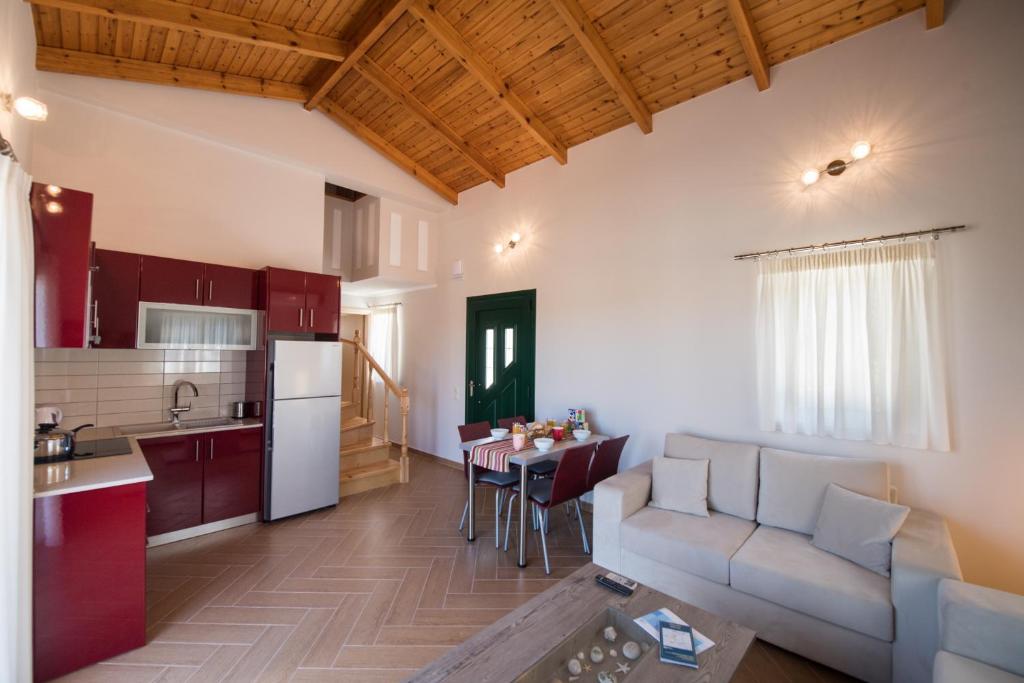 Kuchyň nebo kuchyňský kout v ubytování Lefkogea Villas & Apartments