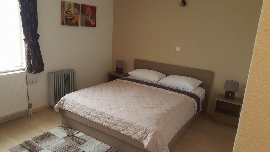 Postel nebo postele na pokoji v ubytování Hotel Treff