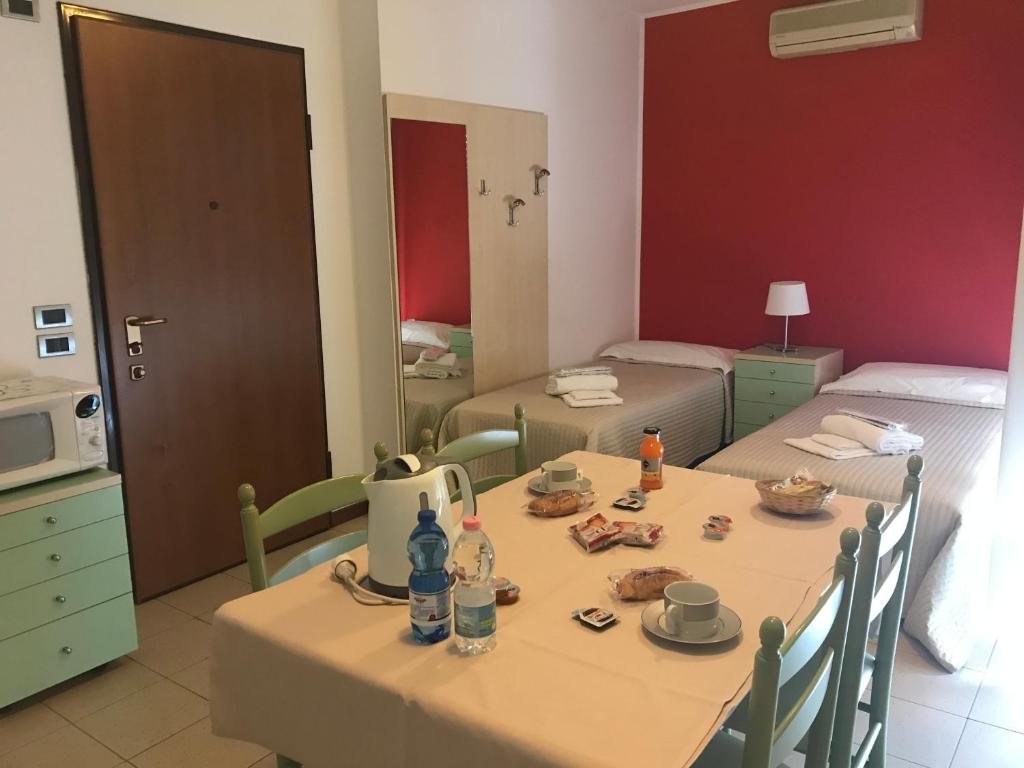 
Two-Bedroom Apartment (4 Adults)
