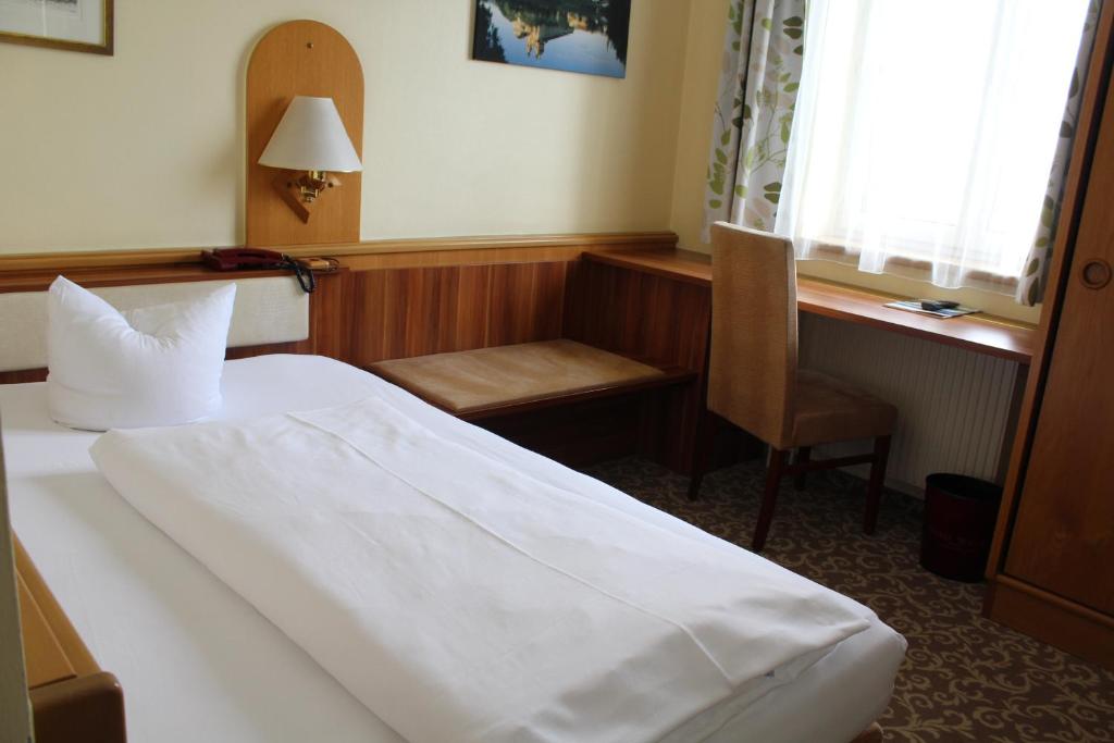 Postel nebo postele na pokoji v ubytování Hotel Wachau