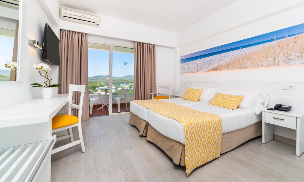 Globales Samoa, Calas de Mallorca – Updated 2022 Prices