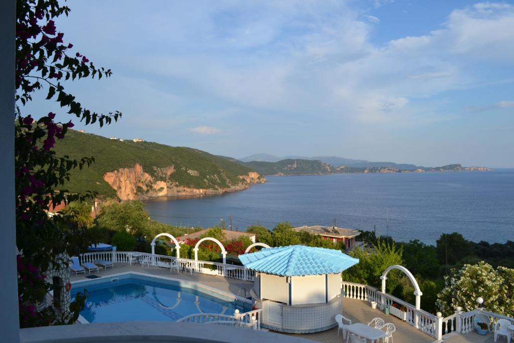 Dolphin Apartments 1 - 11