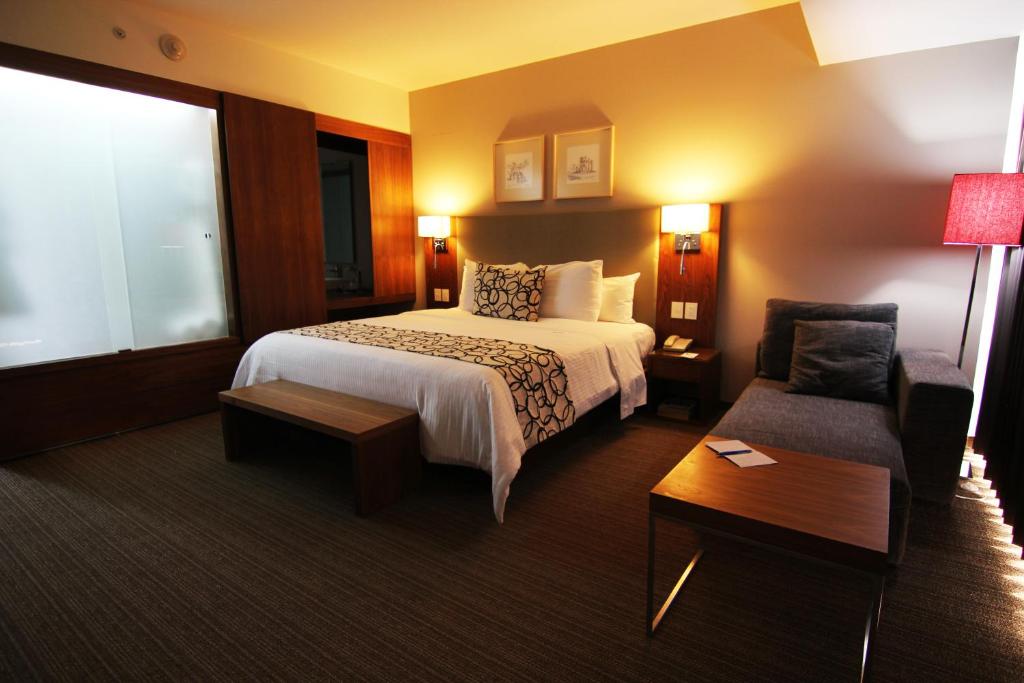 Casa Inn Premium Hotel Queretaro - Suíte Júnior