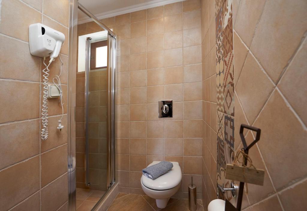 Kaminos Boutique Hotel - 8