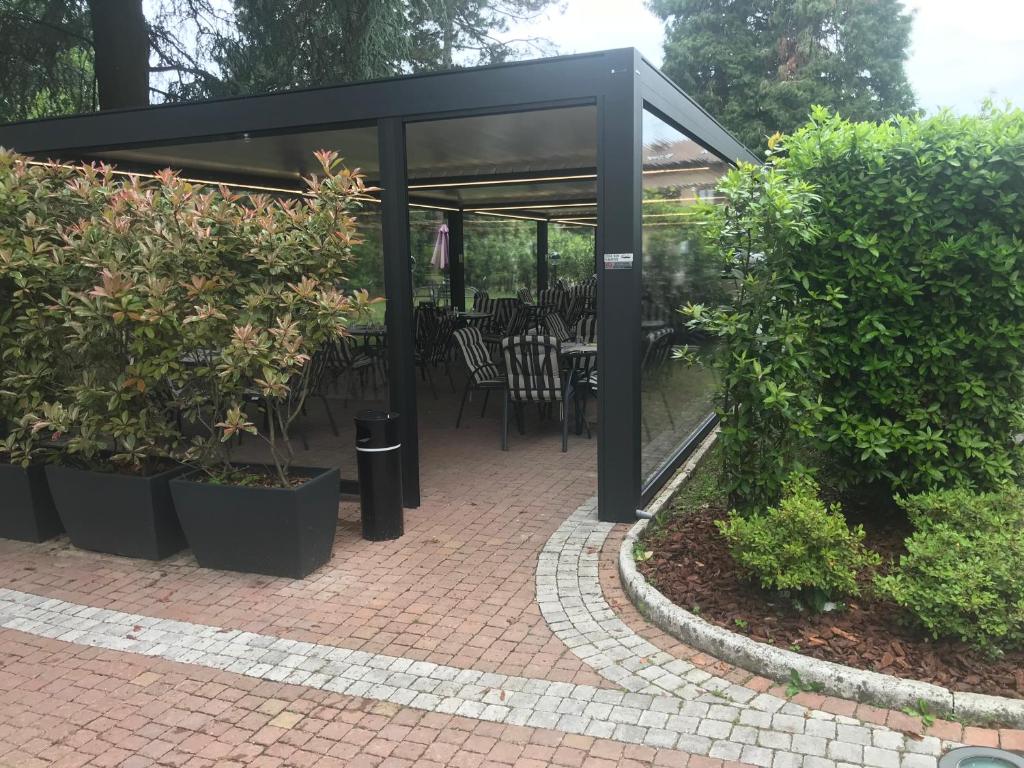 Zahrada ubytování Bis Hotel Varese