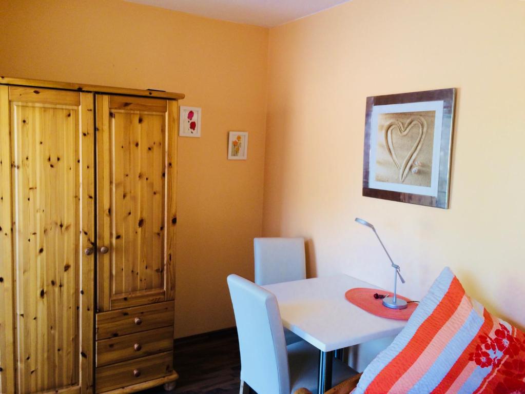 Gästehaus Kerle - Double Room With Private Bathroom