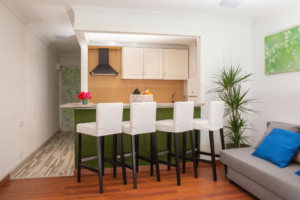 Oasis Alicante, Alicante – Updated 2023 Prices