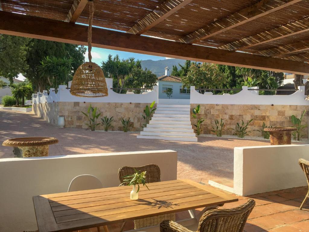 Zdjęcie z galerii obiektu B&B Casa Luz del Sur, adults only w mieście Alhaurín el Grande