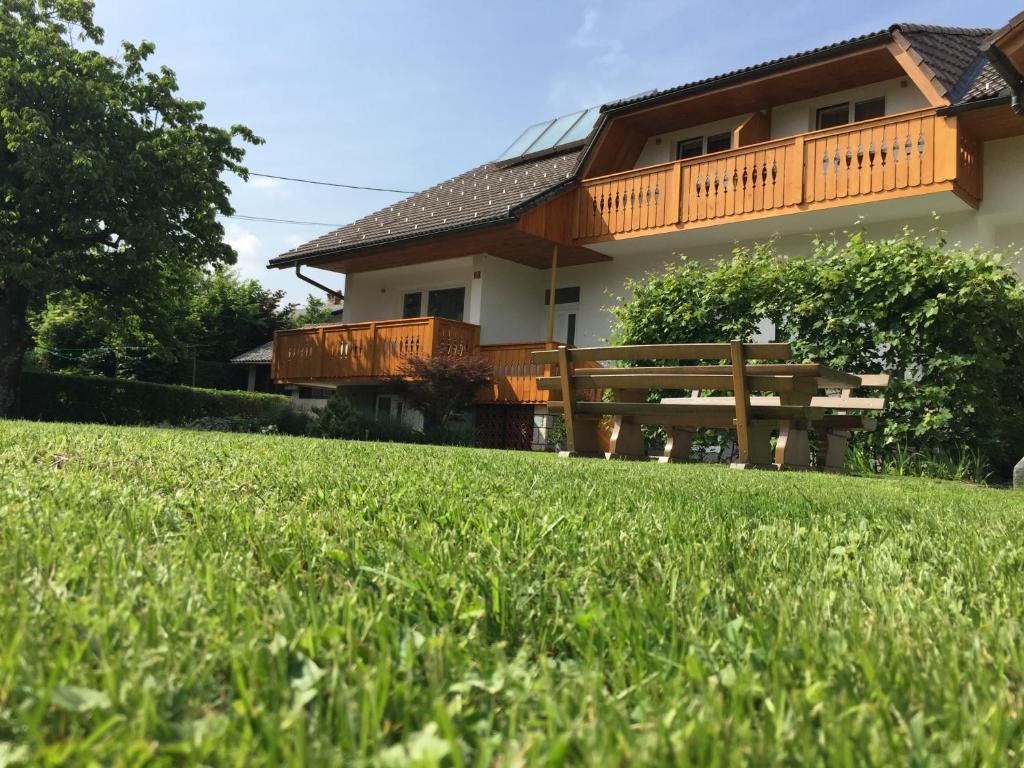 Zahrada ubytování Apartments Kristan