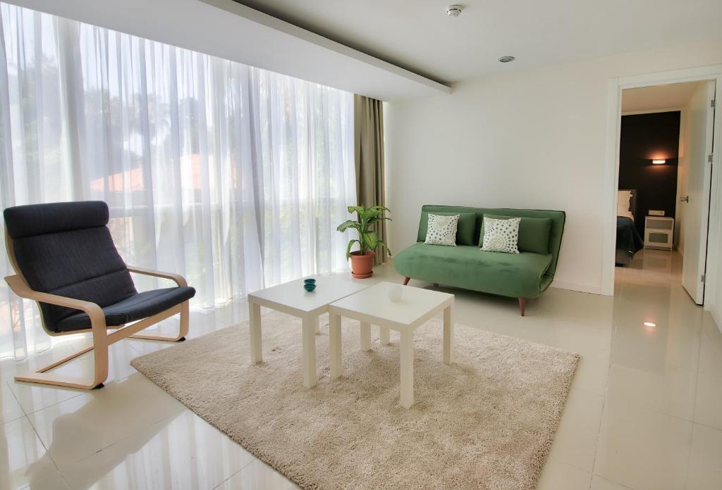 Arkk Homes - Квартира с видом на сад