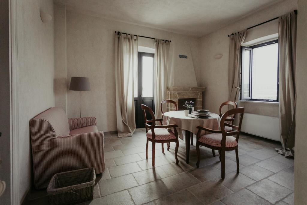 Masseria Sacramento - テラス付きのアパート