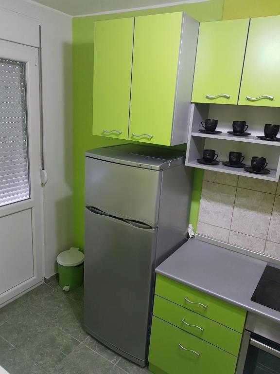 Kuhinja ili čajna kuhinja u objektu Apartment Centar Deluxe