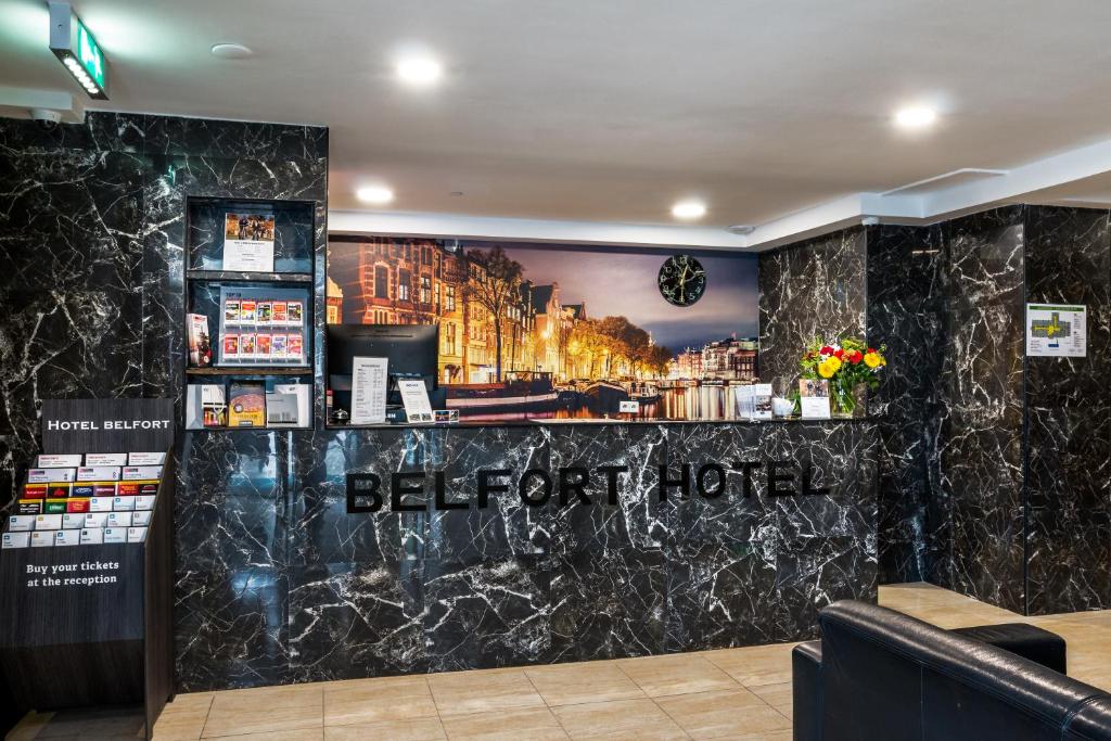 The lobby or reception area at Belfort Hotel