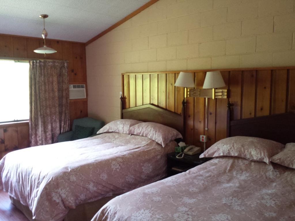 Motel Le Charentais - Chambre Double Avec Deux Lits Doubles