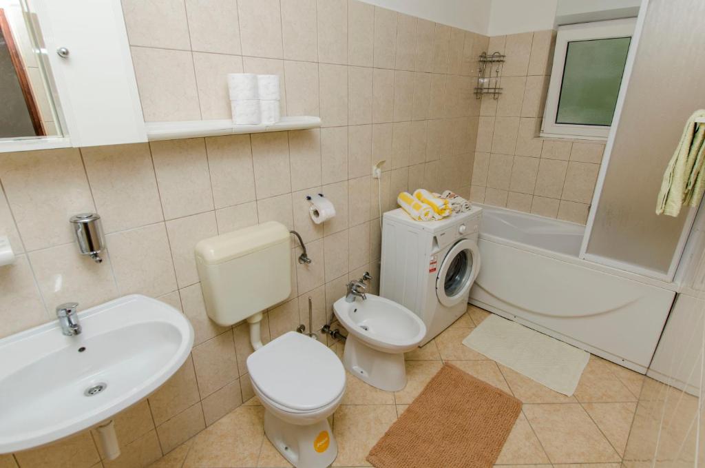 Koupelna v ubytování Apartment Danijela