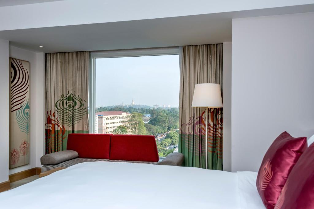 Novotel Yangon Max - 沙发豪华王室