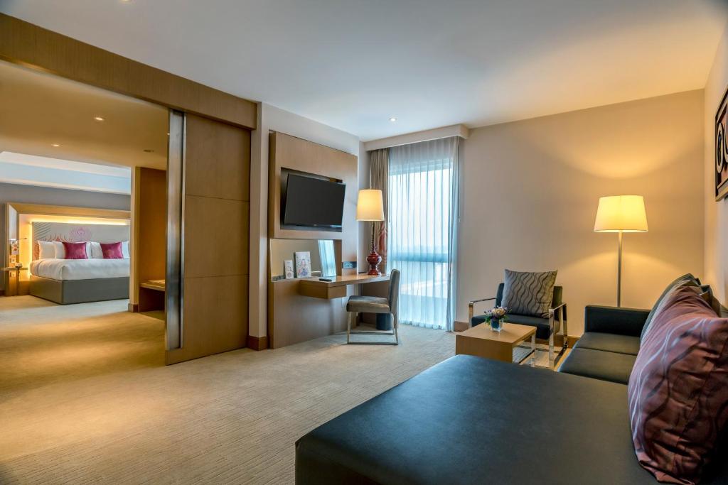 Novotel Yangon Max - 带浴缸的豪华套房