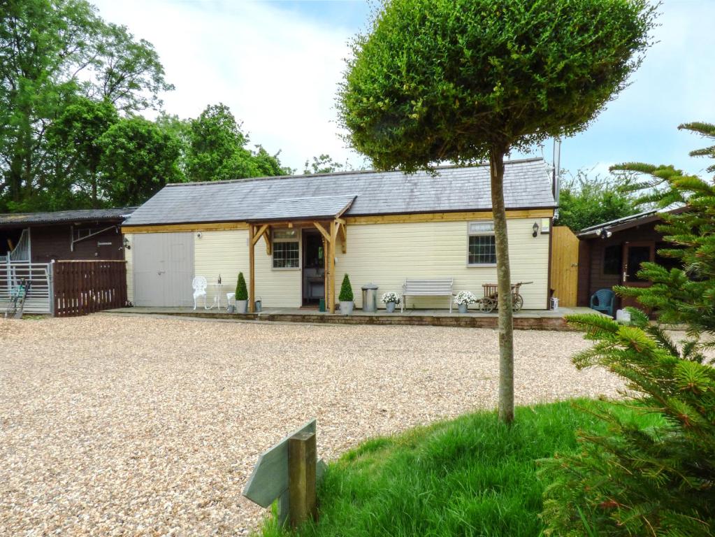 Longhouse Lodge