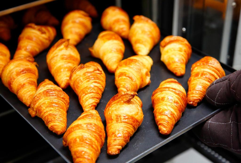 ホテルの敷地内または近くでの食事または食べ物