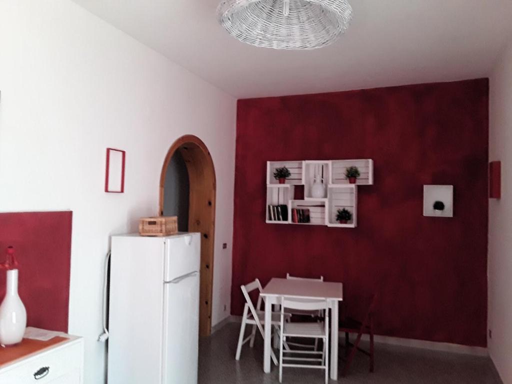 A kitchen or kitchenette at B&B La Scapola