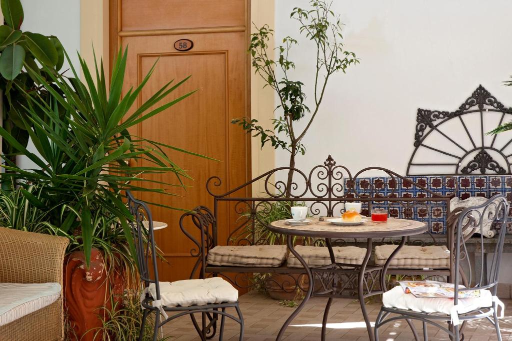 Restaurace v ubytování Hotel Del Corso