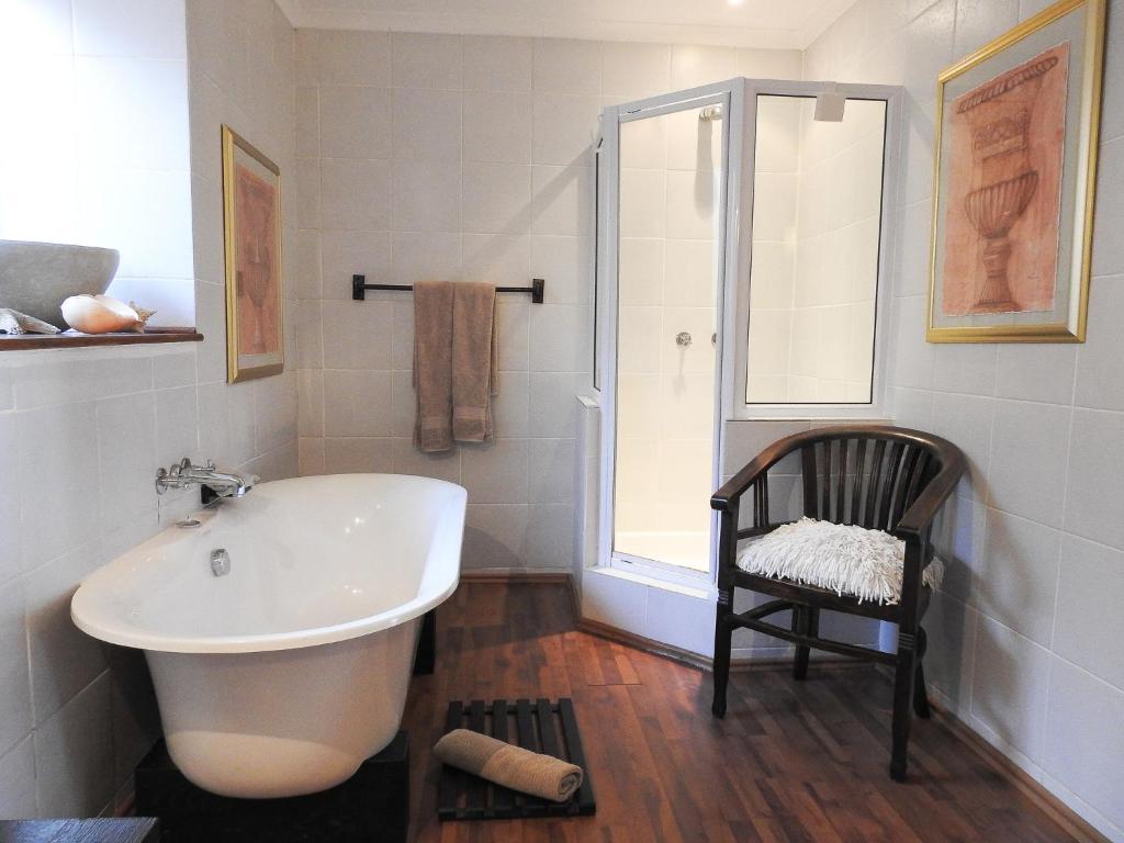 New Stone Manor - Image 25