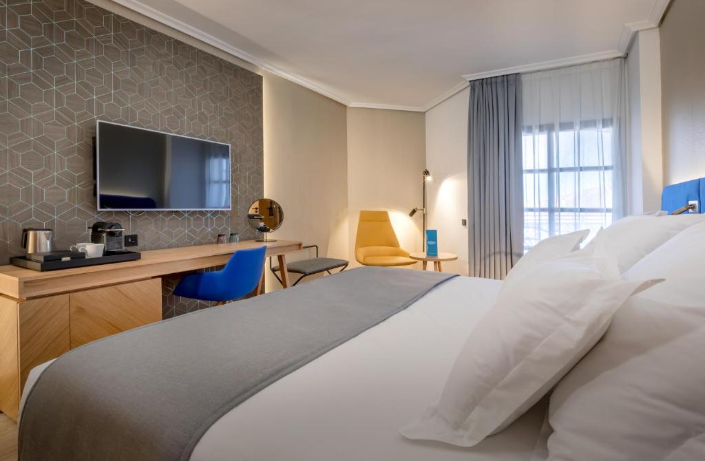 Barceló Cáceres V Centenario - 18