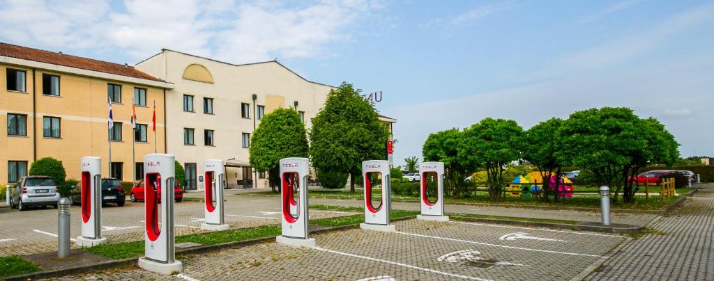 Zdjęcie z galerii obiektu UNA HOTELS Occhiobello w mieście Occhiobello