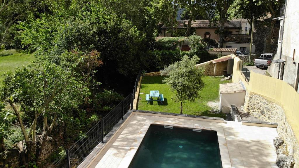 Studio jardin piscine rdc, Saint-Jean-de-Buèges – Updated 2022 Prices