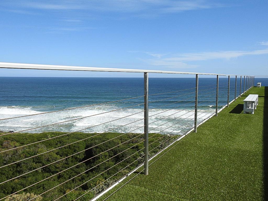 Wilderness Beach Views - Image 23