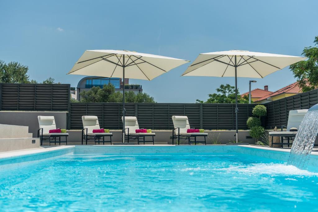 Basen w obiekcie Villa Franica Zadar lub w pobliżu