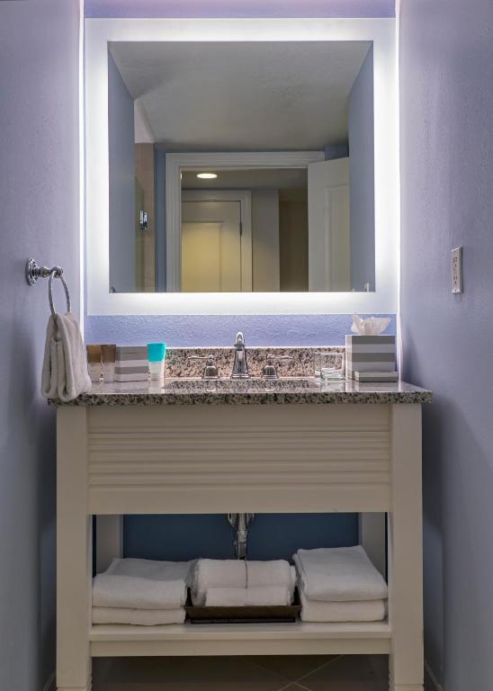 Hyatt Regency Clearwater Beach Resort & Spa - 